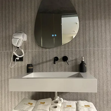 Infinity * Rrushkull (Durres)