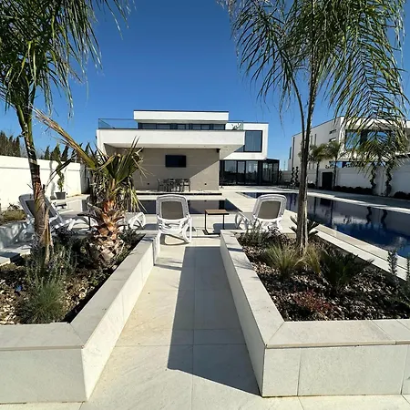 Infinity Villa Rrushkull (Durres)