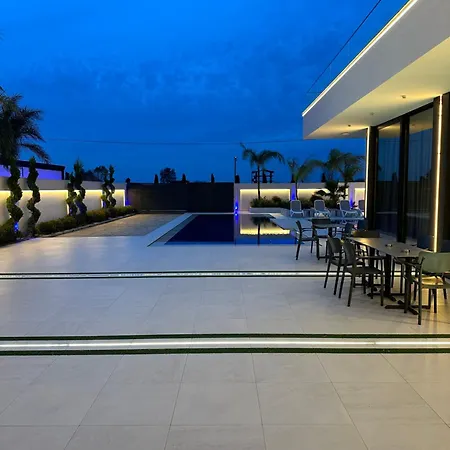 Infinity 빌라 Rrushkull (Durres)