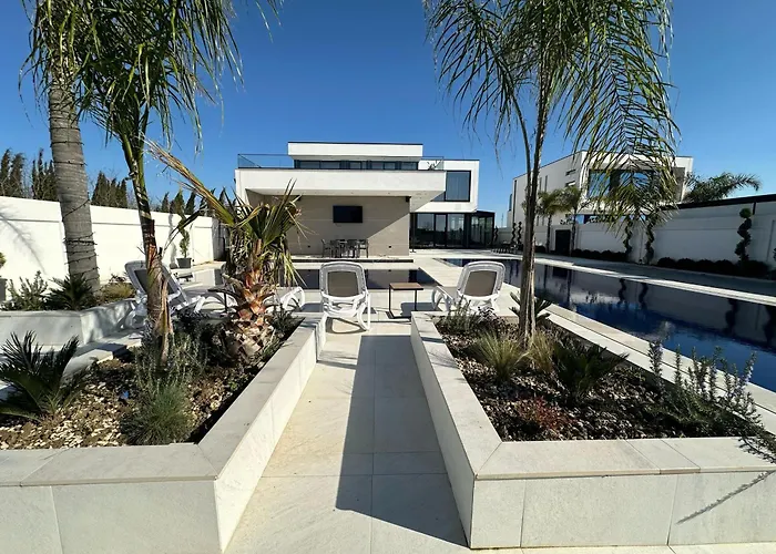 Infinity Villa Rrushkull (Durres)